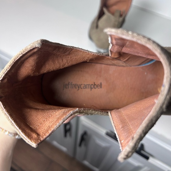 Jeffrey Campbell Textured Ankle Boots Womens 9 Taupe Brown Leather Western He - Picture 8 of 9